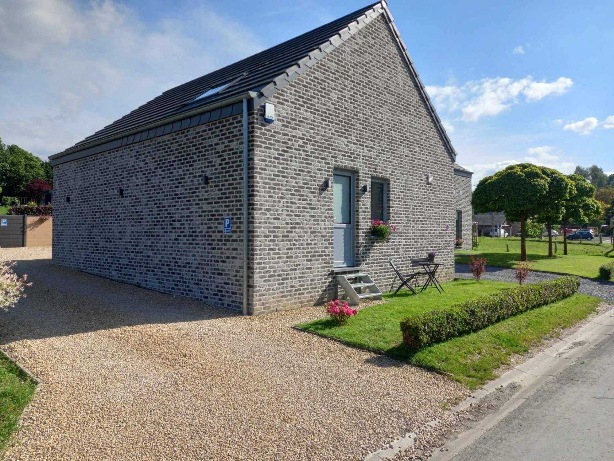Hour House - Esc'Appart Houyet Exterior photo